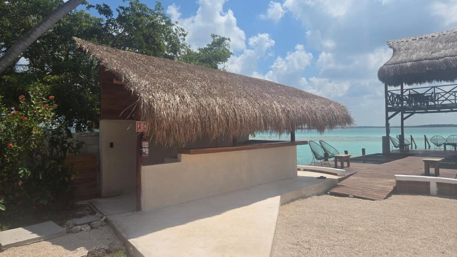 Solana Lakefront Hotel 4*