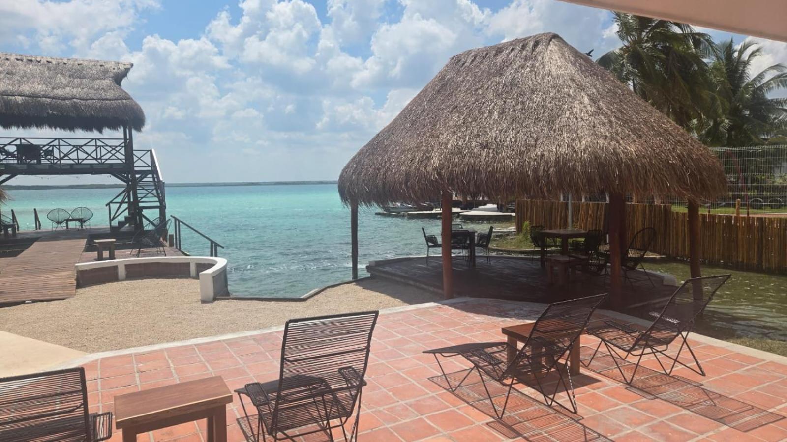 Hotel Solana Lakefront 4*