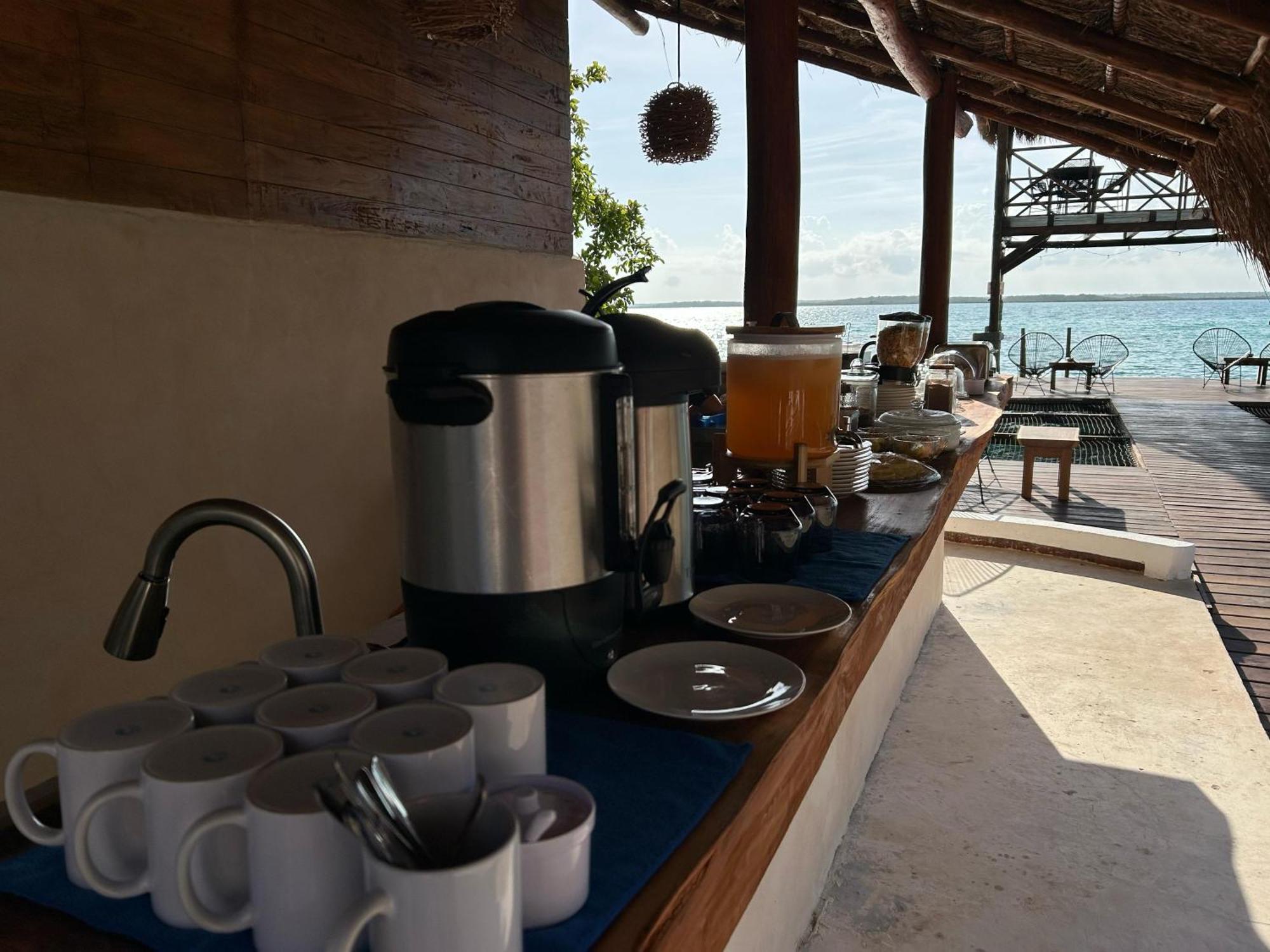 Hotel Solana Lakefront